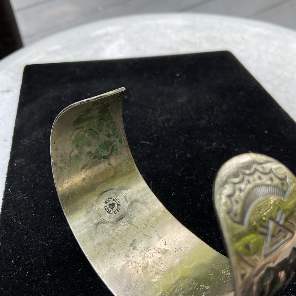 Vintage Bell Silver Nickel Tribal Pattern Cuff Bracelet - Picture 3 of 4
